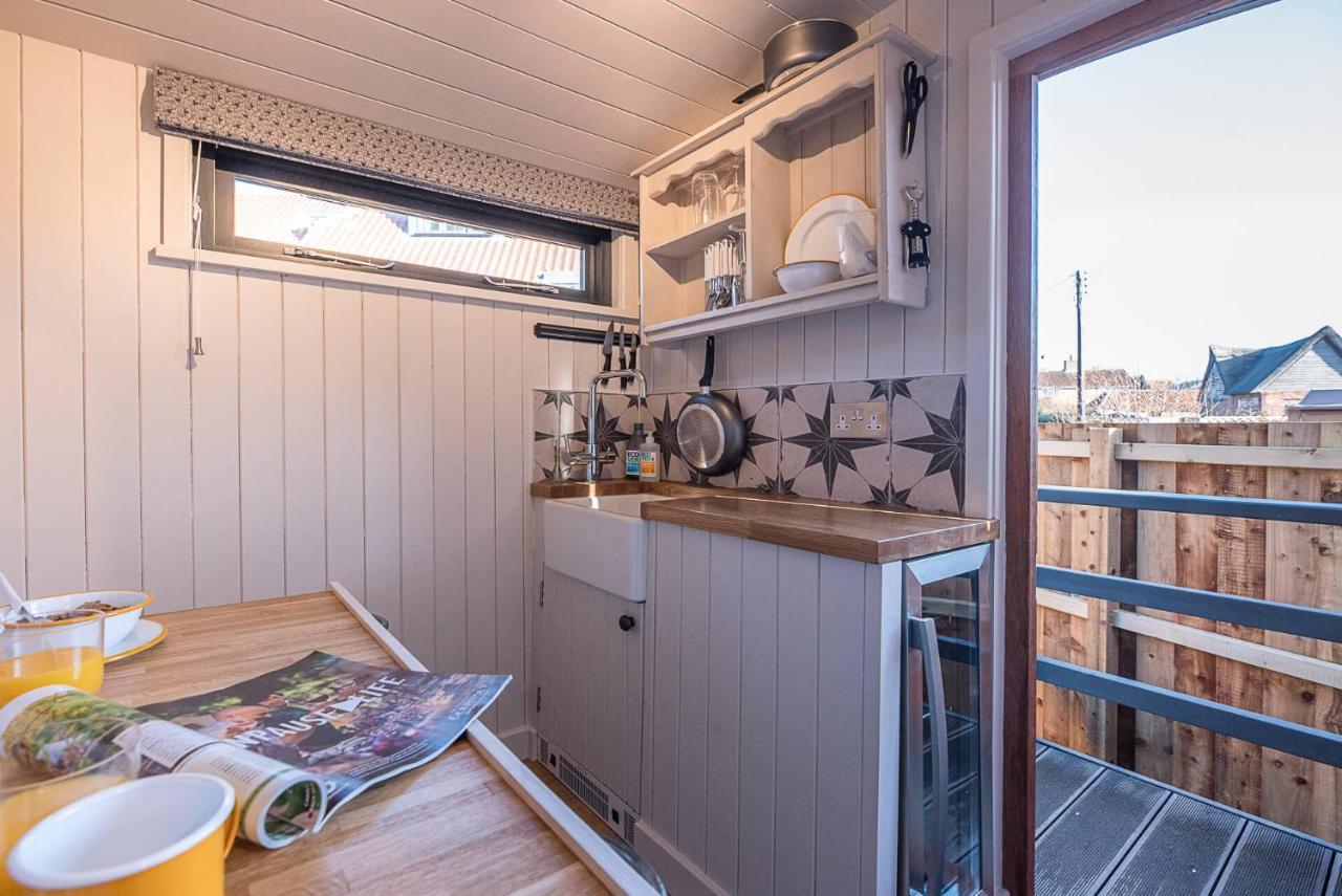 Bo Peep Shepherds Hut, Thorpeness Leiston Exteriör bild
